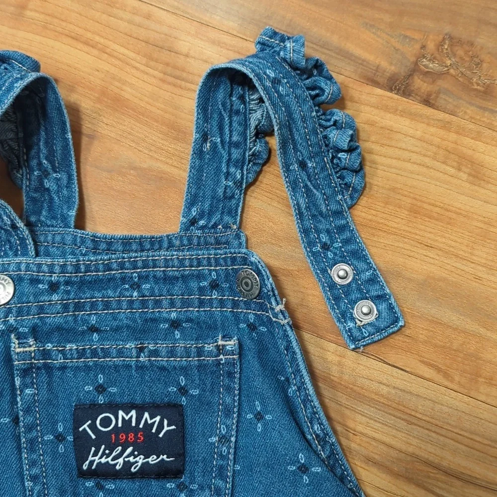 Tommy‎ Hilfiger Girl's Denim Shortalls Ruffle Floral Print Jean Bibs 24M Toddler